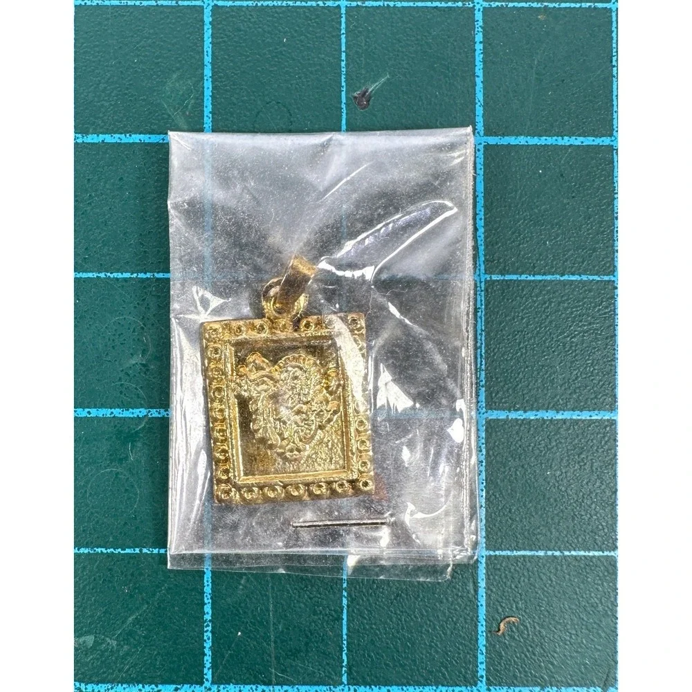 VTG Gold Tone Medusa Head Rectangular Pendant Greek Mythology Statement Charm